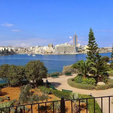 Valletta Skyline Serenity Luxury Harbour Views