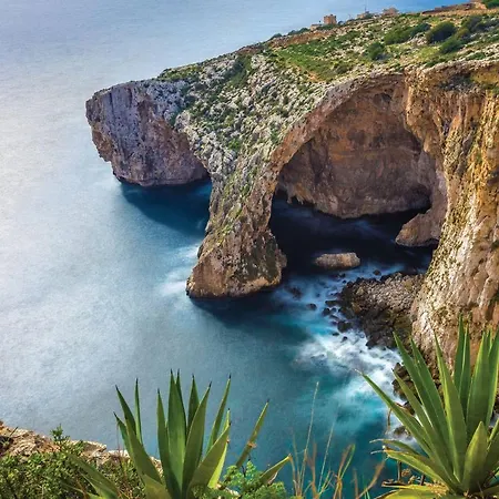 Апартаменты Valletta Skyline Serenity Luxury Harbour Views *