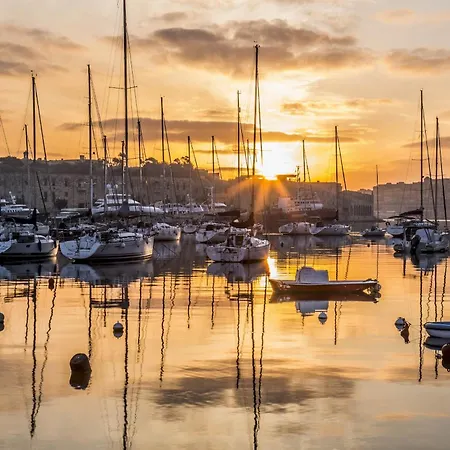 Valletta Skyline Serenity Luxury Harbour Views