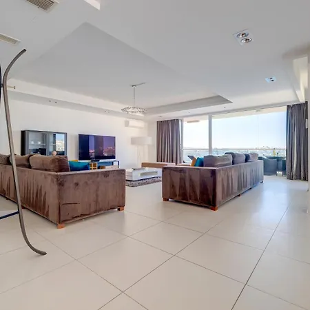 Valletta Skyline Serenity Luxury Harbour Views Lejlighed *