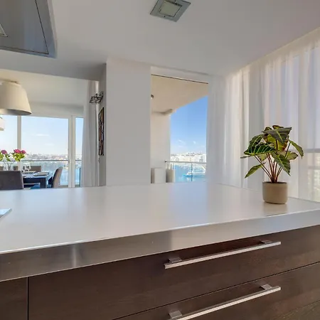 Valletta Skyline Serenity Luxury Harbour Views 아파트 슬리에마