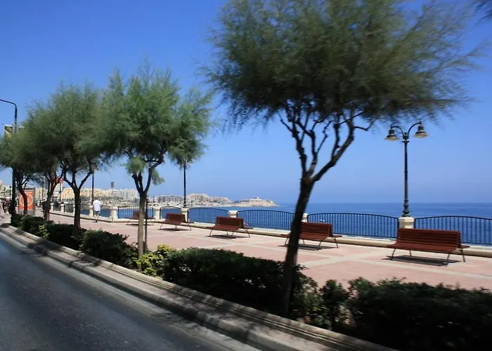 Daire Valletta Skyline Serenity Luxury Harbour Views Sliema