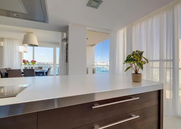 Valletta Skyline Serenity Luxury Harbour Views Daire Sliema
