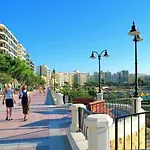 Valletta Skyline Serenity Luxury Harbour Views Appartamento Sliema